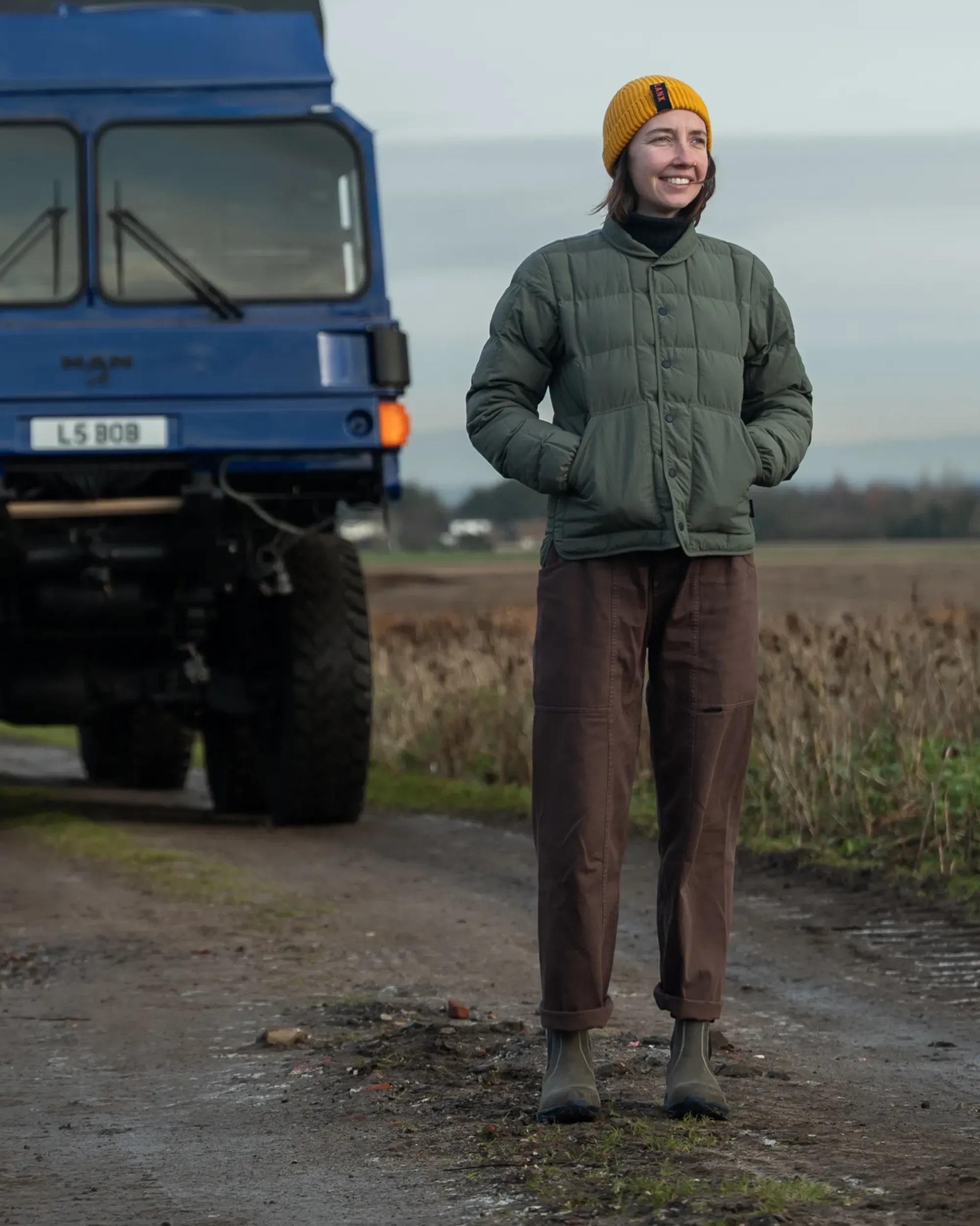 EDGWORTH / ONE LIFE KHAKI - Image 4